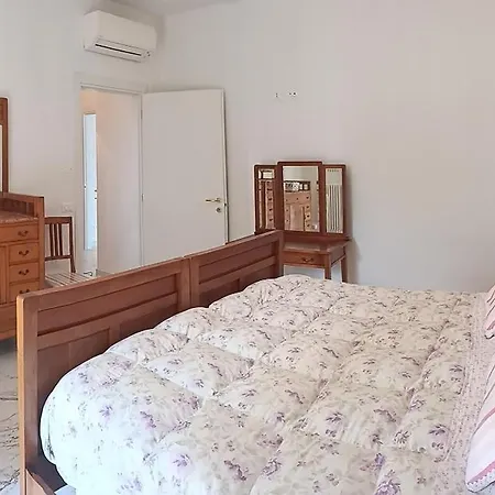 Attico Elias